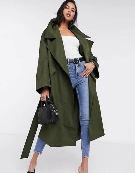 Trench de gabardina fina en verde 